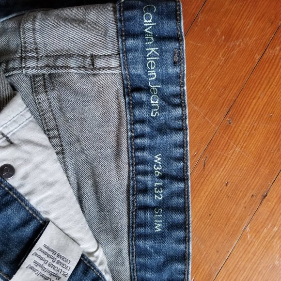 Calvin Klein Slim Jeans (stretchy) - Picture 3 of 10